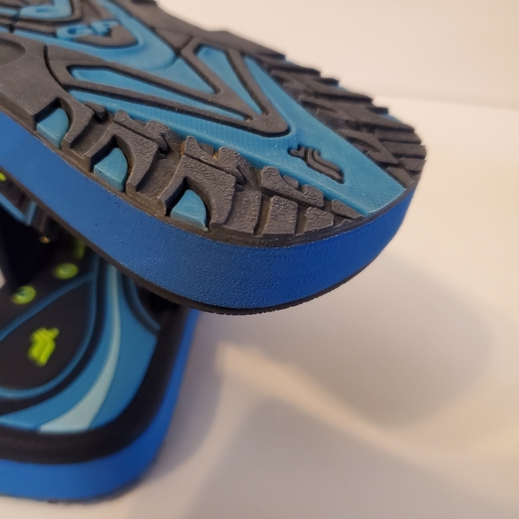 GP, Classic Slide Sandal Euro Size 33. - Picture 11 of 11